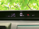 視認性の高いメーターで、速度や走行距離をしっかり確認できます。運転に必要な情報を一目で把握できる設計です。