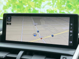 高精細な地図表示で、目的地までスムーズに案内してくれます。初めての場所でも安心してお出かけいただけます。