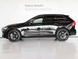 XC60 ウルトラ T6 AWD プラグイン ハイブリッド ブラック エディション 4WD 