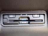 ■【ETC車載器】が装備されています。セットアップをしてお渡しとなり、ETCカードを差し込むだけで高速道路の利用が可能です。