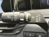 雨天時でもクリアな視界を確保。運転状況に合わせて調整でき、安全な運転をサポートします。操作も簡単です。