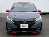 NISMO専用フロントグリル・フロントバンパー・エンブレム。