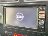 【純正ナビ】人気の純正ナビを装備。オーディオ機能も充実しており、Bluetooth接続すればお持ちのスマホやMP3プレイヤーの音楽を再生可能!毎日の運転がさらに楽しくなります!!