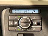 車内空調は&rdquo;AUTOエアコン&rdquo;にお任せ。運転に集中出来ますよ!