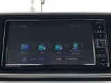 Bluetooth(ブルートゥース)接続機能付き。スマートフォンなどからお気に入りの音楽をワイヤレス再生できます。ドライブがさらに楽しくなりますね。