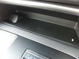 ワイヤレス充電機能付き!
