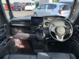 ☆内外装クリーニング☆車の隅々まで徹底的にクリーニングを行っておりますので内外装ともに綺麗な状態でご納車いたします!