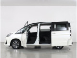 セレナ 1.2 e-POWER ハイウェイスターV 