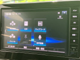 使いやすいインターフェースで、快適なドライブをサポート。スマートフォン連携機能で、お気に入りの音楽やアプリも楽しめます。