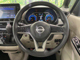 【純正革巻きステアリング】上質な革を使用することで、手にしっかり馴染みとても運転しやすいハンドルです♪