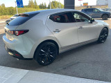 バックモニター搭載で車庫入れも楽々♪