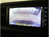 バックカメラが付いているので後方確認が非常にしやすいです。今や運転初心者も熟練者も必須装備!ついていて損はないですね♪