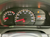 視認性の高いメーター類で、運転に必要な情報を的確に把握できます。落ち着いたデザインで、運転に集中できる環境を演出します。