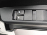 さまざまなシーンでドアの開閉を快適にする便利な機能を搭載!