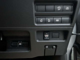 ビルトインETC2.0車載器・両側オートスライドドア付き・安全装備充実 衝突被害軽減ブレーキ・踏み間違い防止装置・横滑り防止装置VDC 車線逸脱警報LDW付き