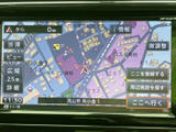 見やすい地図表示で、スムーズなナビゲーションをサポートします。目的地への到着をより確実に、そして快適に。