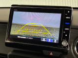 【バックカメラ】リバースにするだけで映ります、後方の安全確認や、狭い駐車場での車庫入れ、雨の日や夜間など視界の悪い時に便利です!安全にバックする為には欠かせない装備です。