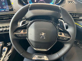 GTモデルにはハンドルの下部に【GT】のワンポイントがございます。ステアリングリモコン搭載で操作性も良くなります。