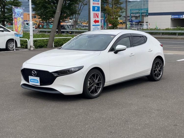 マツダ MAZDA3ファストバック 