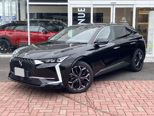 DS4 リヴォリ E-TENSE
