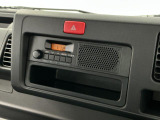 【ラジオデッキ】AM/FM対応!ラジオを聴きながら、運転中もリラックス♪