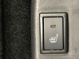 【シートヒーター】寒い日に重宝するシートヒーター!エアコンより早く温まってくれるので寒がりの人も安心ですね♪エアコンの温風は乾燥するから苦手、という方にもをおすすめです。