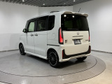 ご納車までの期間ですが、県内のお客様は1、2週間、県外のお客様は2、3週間ほどでご納車が可能となります。但し、書類の状況によっては多少の前後もありますので、その際には何卒ご了承下さい。
