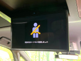 【フリップダウンモニター】大画面モニターで後席でもエンタメをお楽しみいただけます。小さなお子様にも大人気の装備です♪