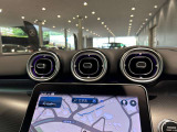 総在庫で600台ほどの取り扱いがございます。NETに掲載のない車両でも、当社デモカー使用の車両やメーカーで使用していた車両などもご紹介ができます。新型モデルもお気軽にお問合せ下さいませ。