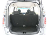 ◆フル乗車でもしっかり荷物を収納出来るラゲッジスペースです。普段の買い物でしたらしっかり積める十分な荷室スペースが確保されています。
