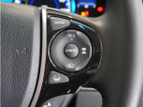 ◆アダプティブクルーズコントロール◆予め設定した車速内でクルマが自動的に加減速。前走車との適切な車間距離を維持しながら追従走行します。【LKAS】車線維持支援システムでステアリング操作を支援。