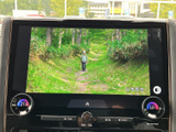 停車中に楽しめるTV機能。移動の待ち時間を快適に過ごせます。エンターテインメント機能が充実しています。