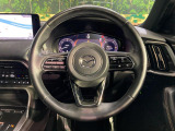 【純正革巻きステアリング】上質な革を使用することで、手にしっかり馴染みとても運転しやすいハンドルです♪
