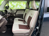 運転席からの視界は広く、運転操作もスムーズに行えます。快適な運転環境が、毎日の通勤をサポートします。
