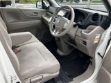 入庫した車両は美装斑がクリーニング☆専用洗剤や機械を使います。 安い!!でも綺麗をモットーに内外装ともに魂を込めて仕上げています
