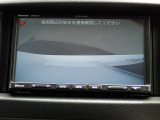 バックカメラ装備しております。駐車時に大変役に立ちますよ。駐車が苦手な方にも便利機能です。