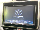 【純正ナビ】人気の純正ナビを装備しております。ナビの使いやすさはもちろん、オーディオ機能も充実!キャンプや旅行はもちろん、通勤や買い物など普段のドライブも楽しくなるはず♪