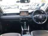 【インパネ全体】手が届きやすく、どなたでも運転しやすいです。シンプルで使いやすい設計になっています!