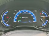 停車中には、TVや映像コンテンツをお楽しみいただけます。長距離移動も退屈知らずで、快適な時間を過ごせます。