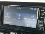 操作しやすいインターフェースで、快適なドライブをサポート。様々な情報を表示し、安全運転を支援します。情報満載の快適装備です。