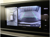 バックガイドモニターで、後方を確認しながら安心して駐車することができます。運転初心者も熟練者も必須の機能ですよ!