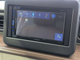 Bluetooth接続をはじめ、USBやラジオなど多様なメディアに対応。スマートフォンとお気に入りの音楽を繋いで、ドライブをより充実させることができます。
