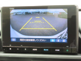 リアワイドカメラシステム!従来の視野に加えて、後方側方を約180&deg;まで見えるワイドビューと、後方を真上から見たような視野で駐車時などに便利なトップダウンビューの3つの視野があります!