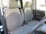 前席の画像です。是非運転席に座っていただき視界等をご確認ください。