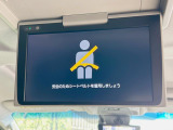 【12.1型フリップダウン】大画面モニターで後席でもエンタメをお楽しみいただけます。家族や友人とお出かけする機会が多い方に大人気です♪