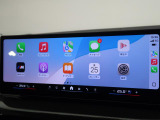 【アップルカープレイ】iPhoneがBMW車両とワイヤレスで接続されます。Apple CarPlayでは、オーディオストリーミングやメッセージングアプリがディスプレイに表示されます。
