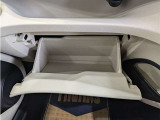 グローブボックスの収納もバッチリ