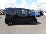 お車は買って終わりではありません。なぜなら車は壊れないという事がないからです。「安さ」だけでなく「安心」=購入後の点検・修理・トラブル対応こそ私達の強みです。