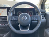 ステアリングスイッチ搭載!ハンドルひとつで手を離さなくても運転中視線をそらさなくても操作が出来て便利です