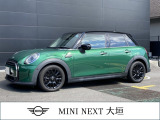 数あるMINI中古車より弊社のお車をご覧頂き、ありがとうございます!弊社はMINI正規販売店であり、整備を整えてからのご納車となりますので安心してお乗り頂けます。もちろん全国にご納車も可能です!